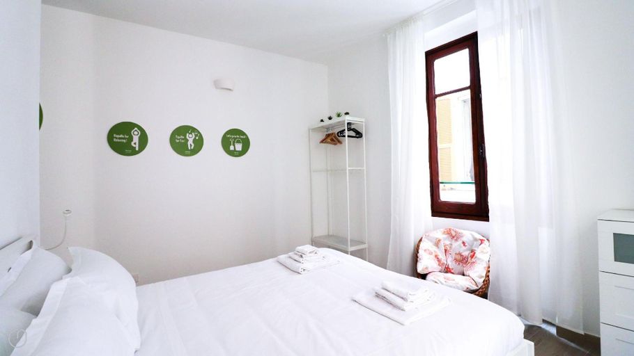 Bedroom 5, Liceti 5 A, Genova