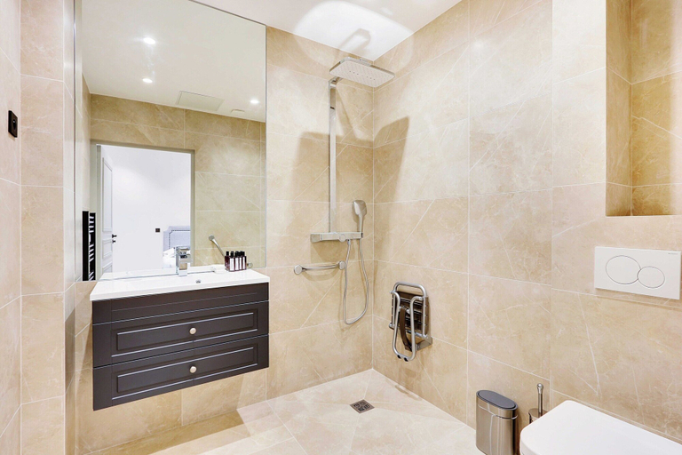 Bathroom 2, Modern Apartment - 1br/2p - Roquette, Paris