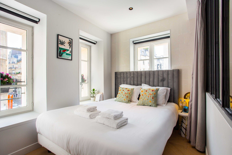 Room 3, Magnificent 1br/4p Apartment - Montorgueil 3, Paris