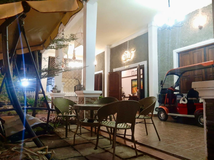 Food & Drinks 5, Ban Channuane, Luang Prabang