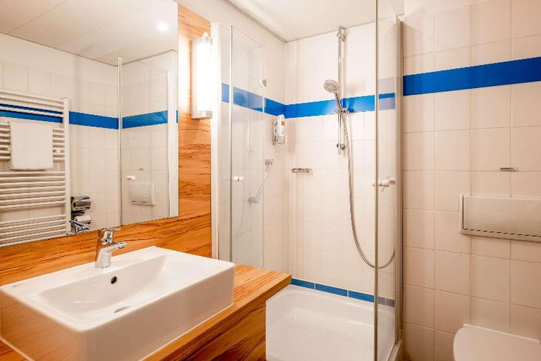 Bathroom 4