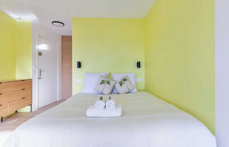 Room 5, Beautiful Renovated Studio on Port de Deauville, Calvados
