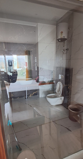 Bathroom 5, JAMUNAS B&B, Shimla