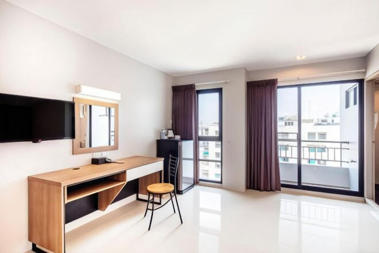 Others 4, Aliz Hotel, Ahanta West