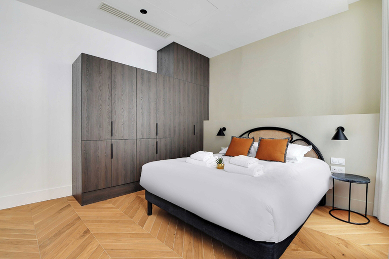 Bedroom 4, Modern Apartment - 1br/4p - Madeleine, Paris