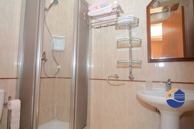 Room 5, 39, Portimão
