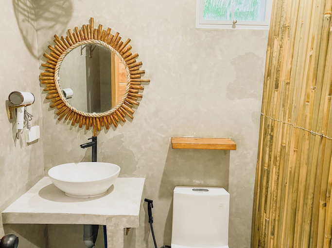 Bathroom 5, Avila's Horizon Dive Resort Santander, Santander