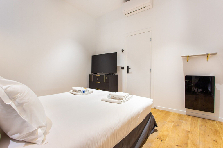 Bedroom 3, Luxury on the Champs-elysees: Prestigious, 10P 5BR, Paris