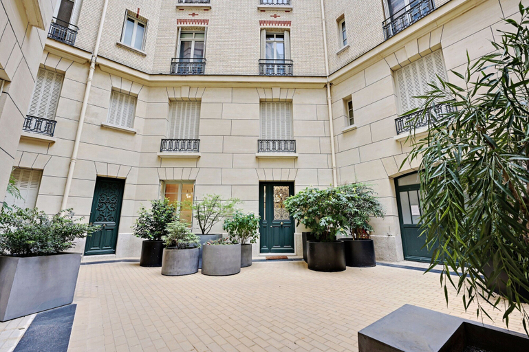 Exterior & Views 2, Superb apartment with terrace 2BR 4P Trocadero, Paris