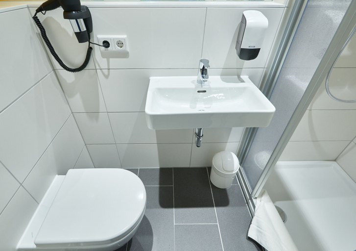 Bathroom 5, McDreams Hotel Essen-City, Essen