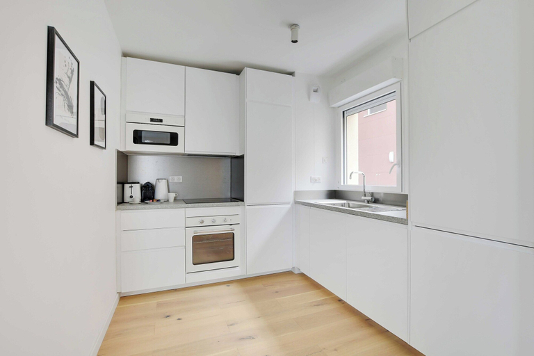 Private kitchen, Nice Duplex With Rooftop -3bd/6p- Nogent-sur-marne, Val-de-Marne