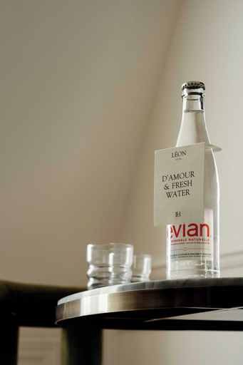 Bathroom amenities, Leon Hotel-pigalle/suite-31, Paris