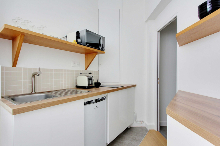 Others 5, Modern apartment for 4 people, Paris