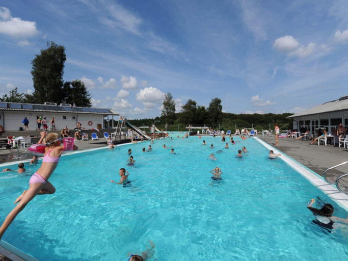 Pool 4, 5 Person Holiday Park Home in Krusa, Aabenraa