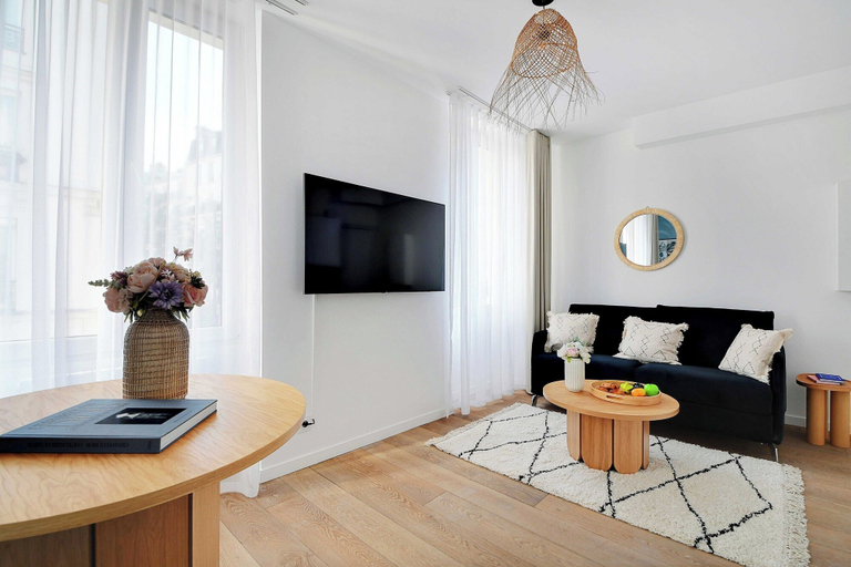 Living area 2, Sweet Studio for 2 Persons - Clignancourt, Paris