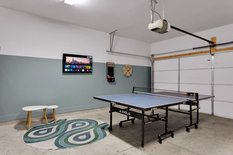 Room 3, Near Gulch 12 South Book Luxury Now, Davidson
