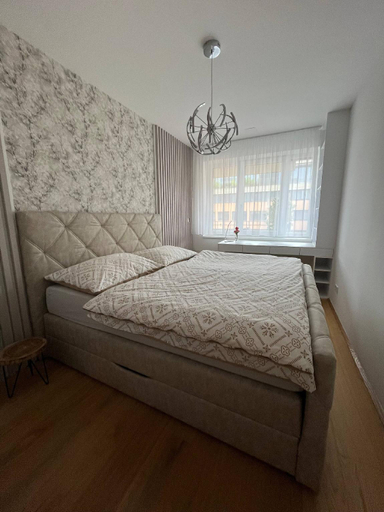 Bedroom 2, Where City Meets Nature Discover Vienna from Green Park Apartment, Wien