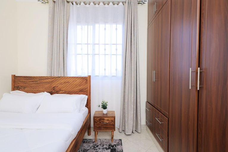 Bedroom 3, Comfortable and Sophisticated apartment , Kampala