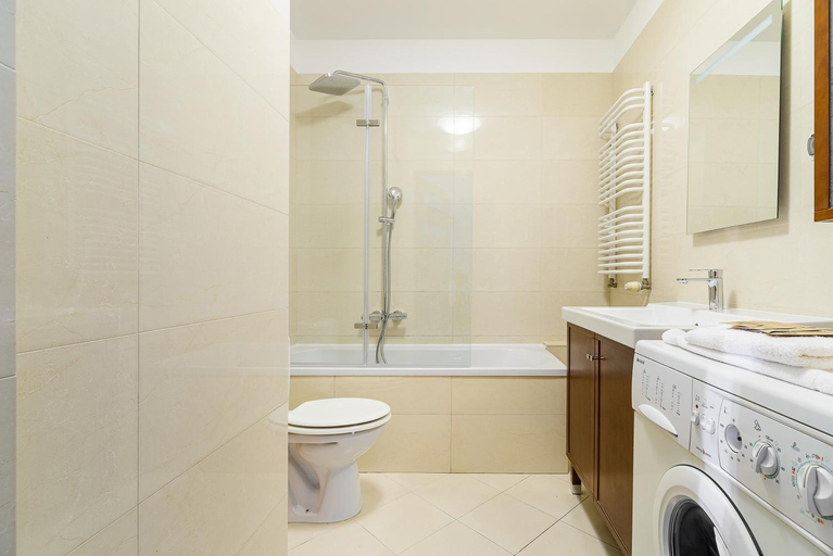 Bathroom 2, Dworzec Gdanski P&O Apartments, Warsaw