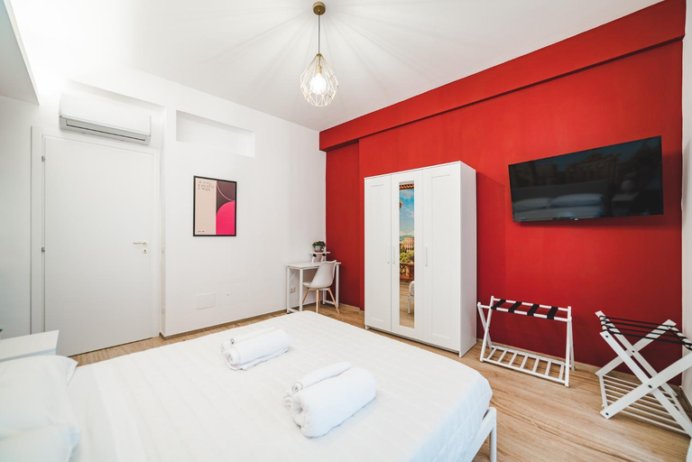 Others 3, Tibur Domus B&B, Rome