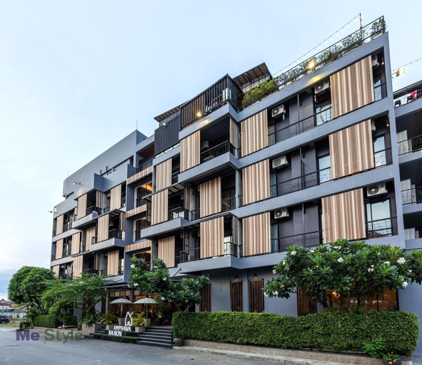 Amphawa Nanon, Amphawa