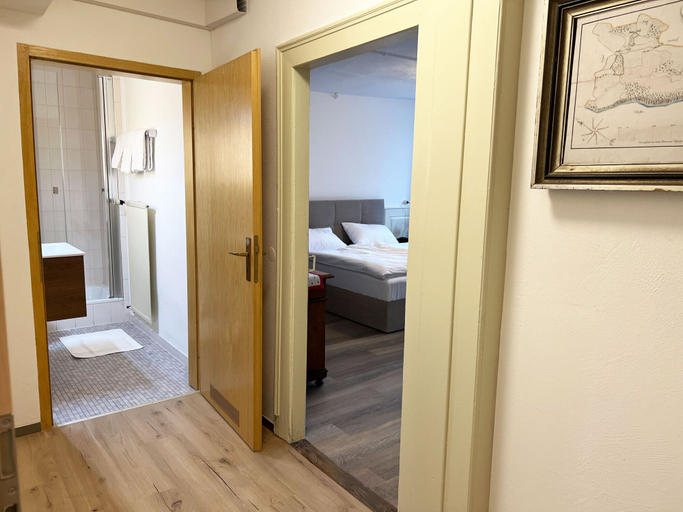 Bedroom 4, Hotel Engel Buch, Waldshut