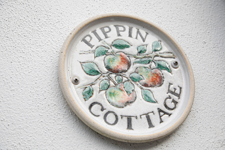 Food & Drinks 5, Pippin Cottage in Salcombe, Devon