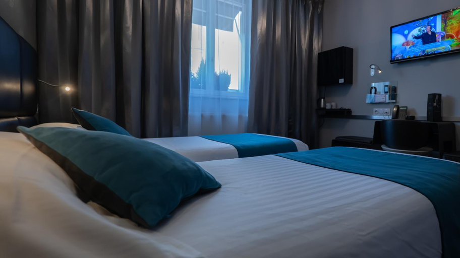 Bedroom 8