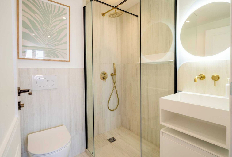 Bathroom 4, Duplex Flat - Hyper Centre St Tropez, Var