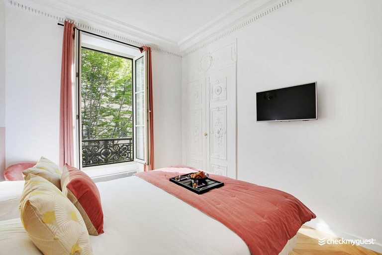 Room 5, Magnificent apartment in Le Marais, Paris