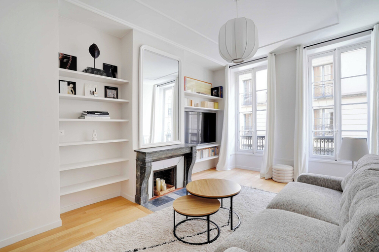 Living area 2, Modern Apartment Champs-ElysACes - Saint HonorAC, Paris