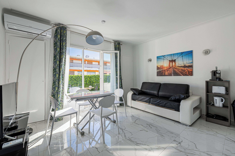 Living area 4, Charming Appartment 2 Bedrooms, Alpes-Maritimes