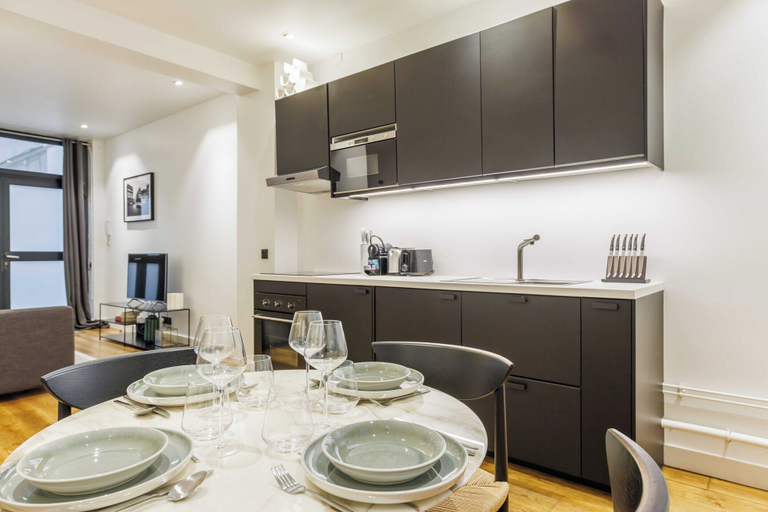 Private kitchen 4, Cosy Apartment - 1br/4p - Near Champs-elysees, Paris