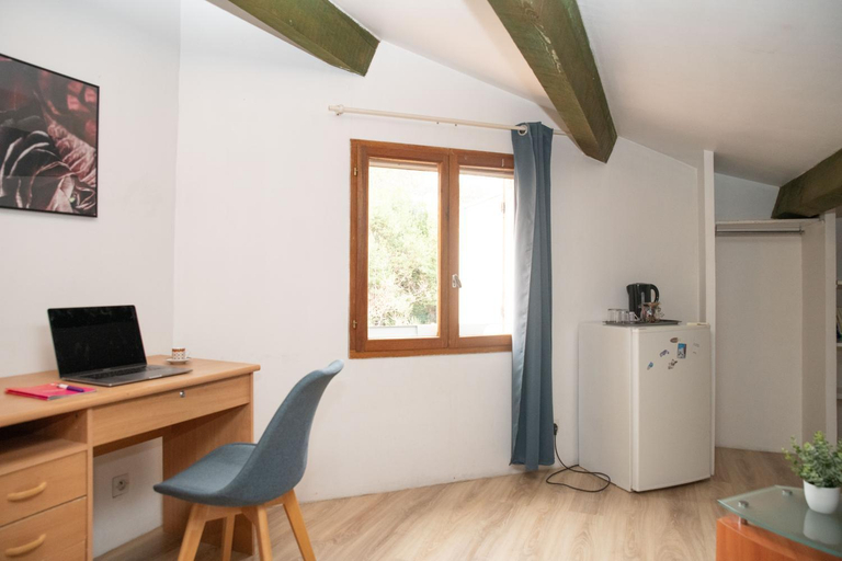Others 4, Private ROOM, Hérault