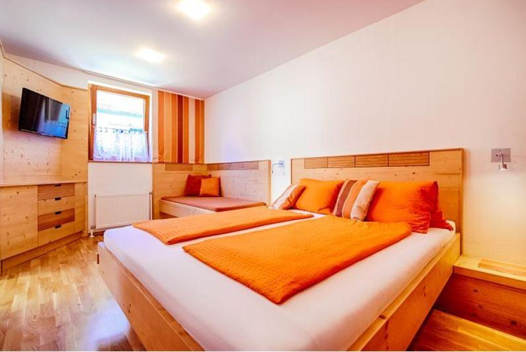 Bedroom 2, Winzerhof Agerlhof, Neusiedl am See