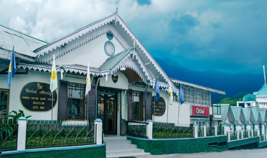 Central Heritage Resort & Spa (Formerly Fortune ITC Resort)  - The Mall Road , Darjiling