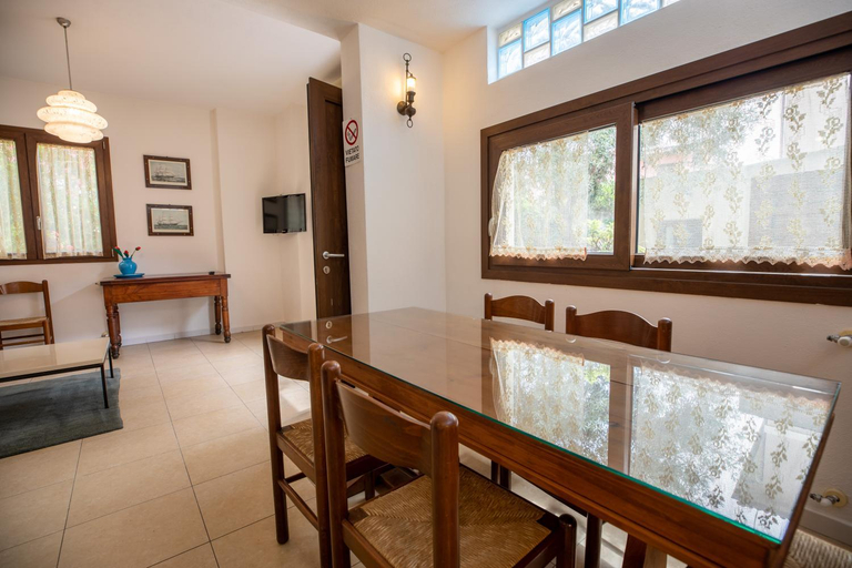 Others 4, Theo's Rooms, Olbia-Tempio