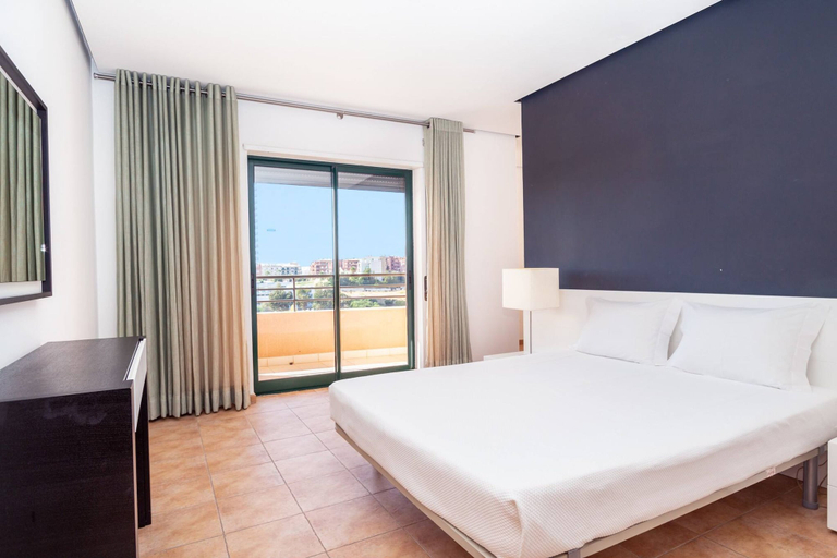 Room 4, 23 - A607 in Portim o, Portimão