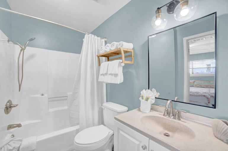 Bathroom 4, Seaside Beach & Racquet 1315, Baldwin