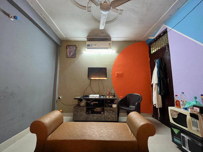 Others 5, Treetop Terrace, Gautam Buddha Nagar