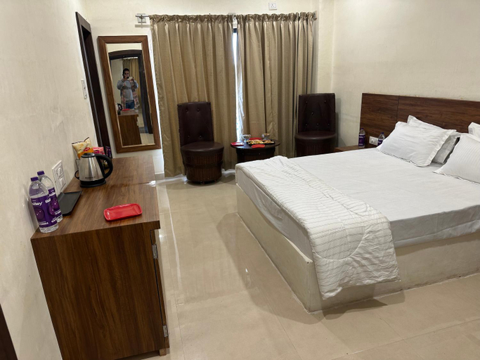 Bedroom 2, Shri Vishwanath Resort, Rajgarh