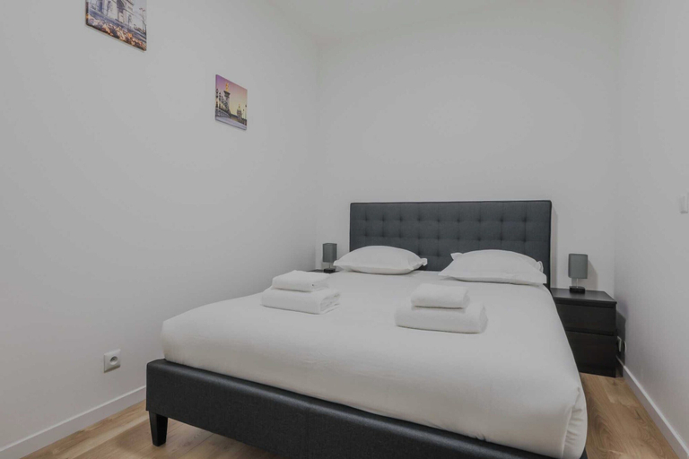 Bedroom 2, Modern Apartment - 2br/6p- Levallois-perret, Hauts-de-Seine
