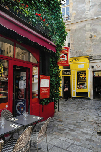 Outdoor dining, Charming Apart - 1br/4p - Eiffel Tower, Paris