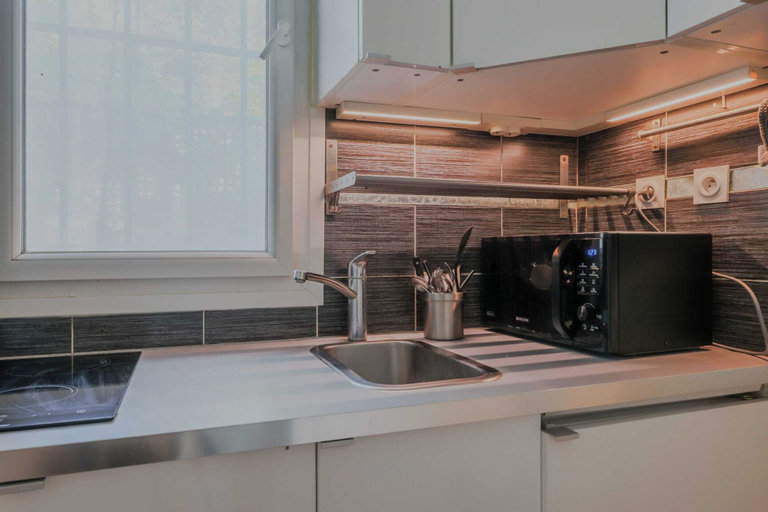 Private kitchen, Charming Studio - 2P Champ de Mars, Paris