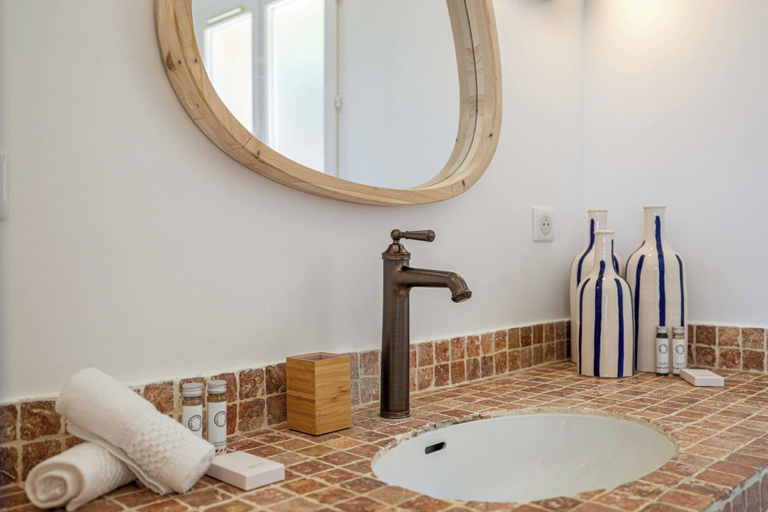 Bathroom 4, Charming Flat in a Provencal Villa - 2p, Var