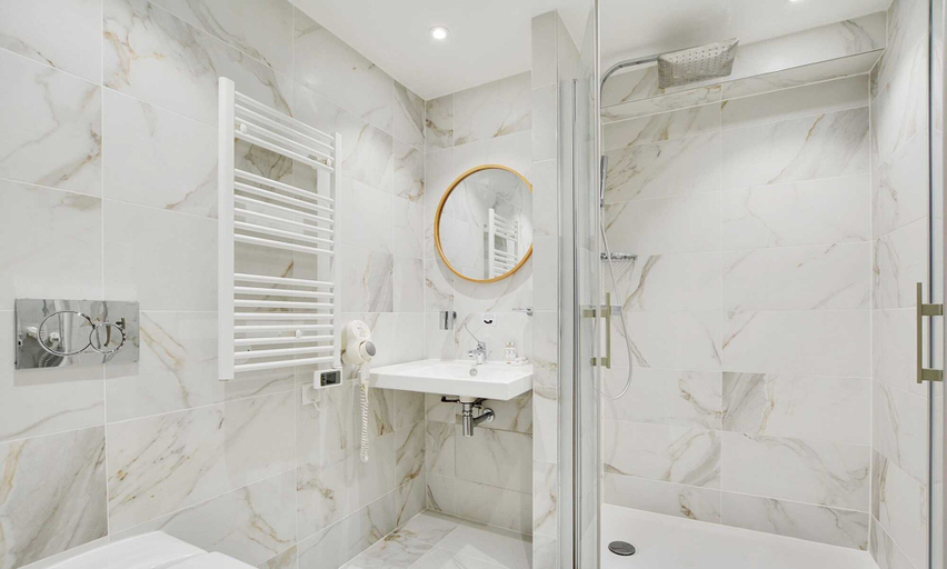 Bathroom 2, Welcoming Apartment - 1br/4p - Sacra-coeur, Paris