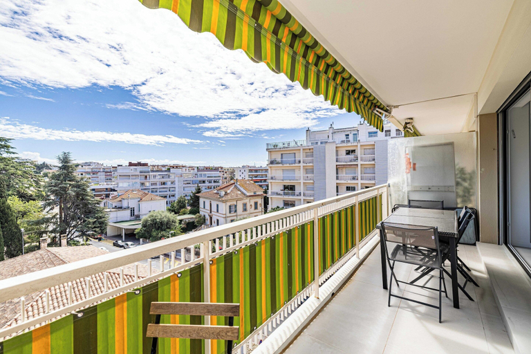 View from property 5, Elegance and Serenity With Terrace, View & A/C, Alpes-Maritimes