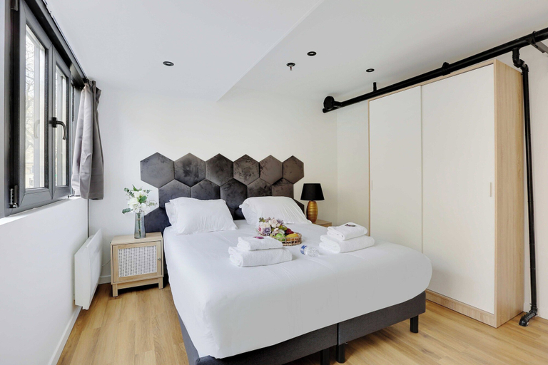 Bedroom 2, Amazing Apartment Near Beaubourg - Le Marais, Paris
