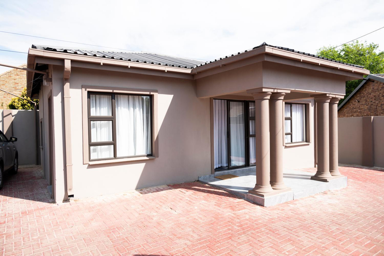 Others 4, Faces Guesthouse La Provance, Thabo Mofutsanyane