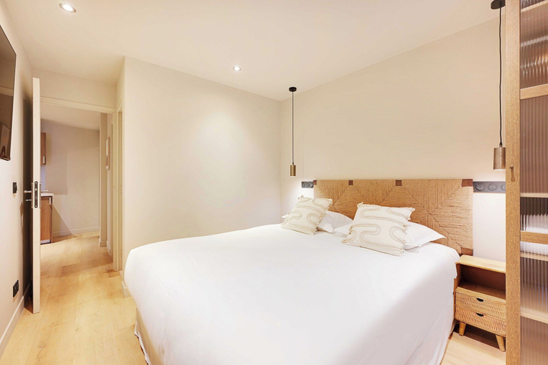 Room 3, Magnificent Apt - 3bd/10p - Buttes aux Cailles, Paris